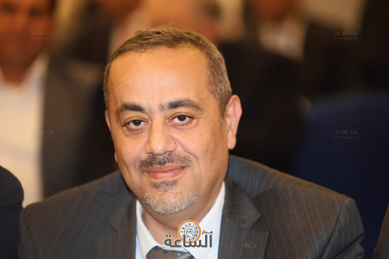 Madar Al-Saa Images 0.8647590623310425