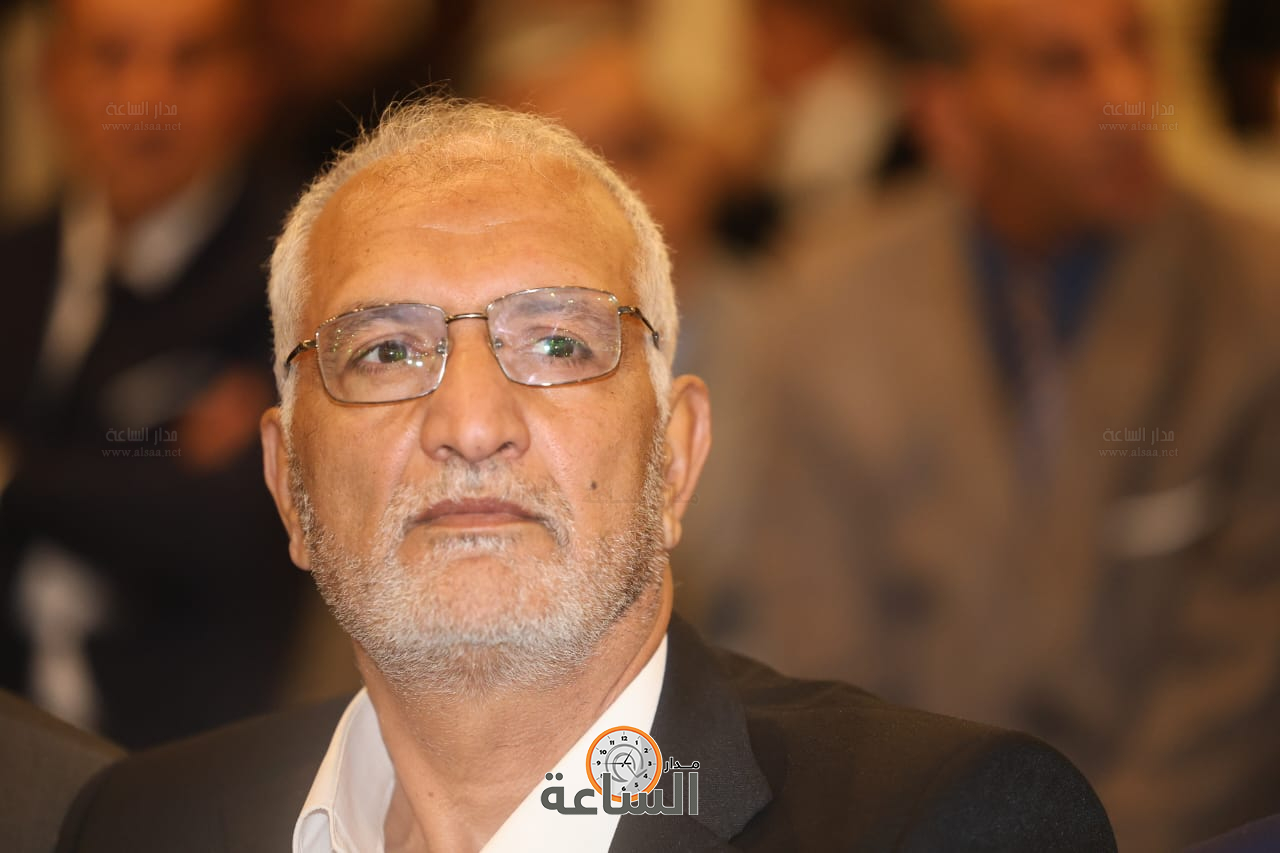 Madar Al-Saa Images 0.40101506558332156