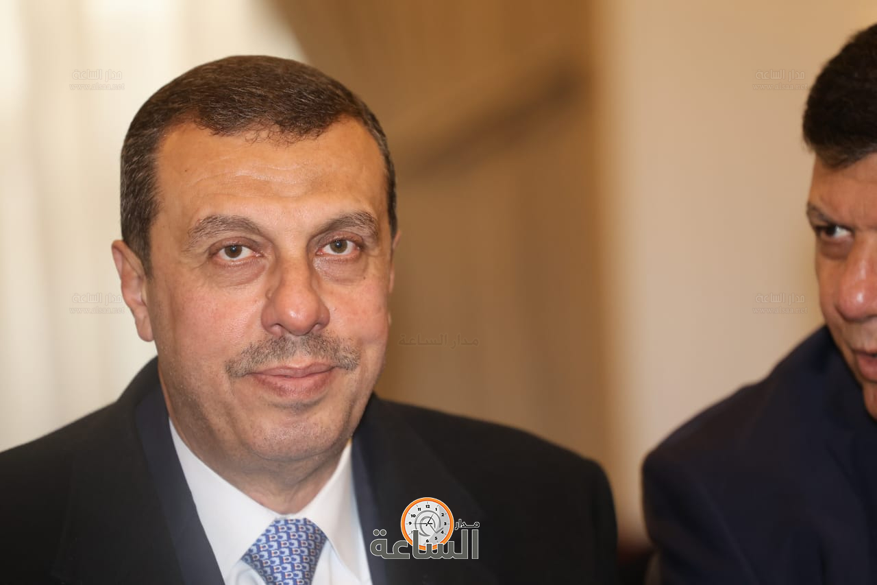 Madar Al-Saa Images 0.4213352104194308