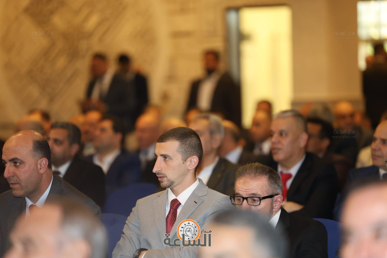 Madar Al-Saa Images 0.8242864444513979