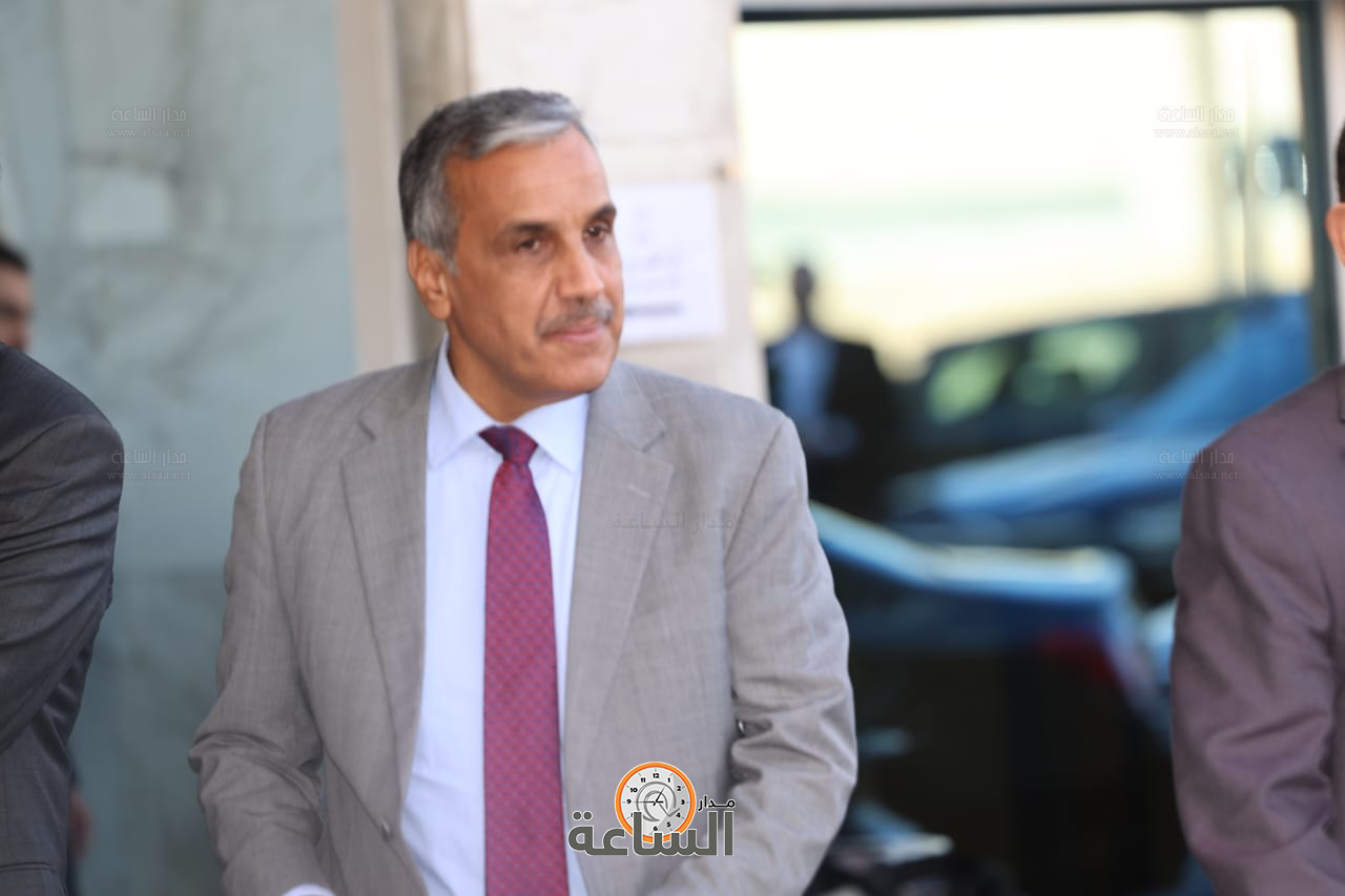 Madar Al-Saa Images 0.5193541438685242