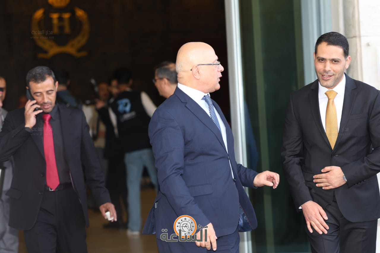 Madar Al-Saa Images 0.016688071098720614