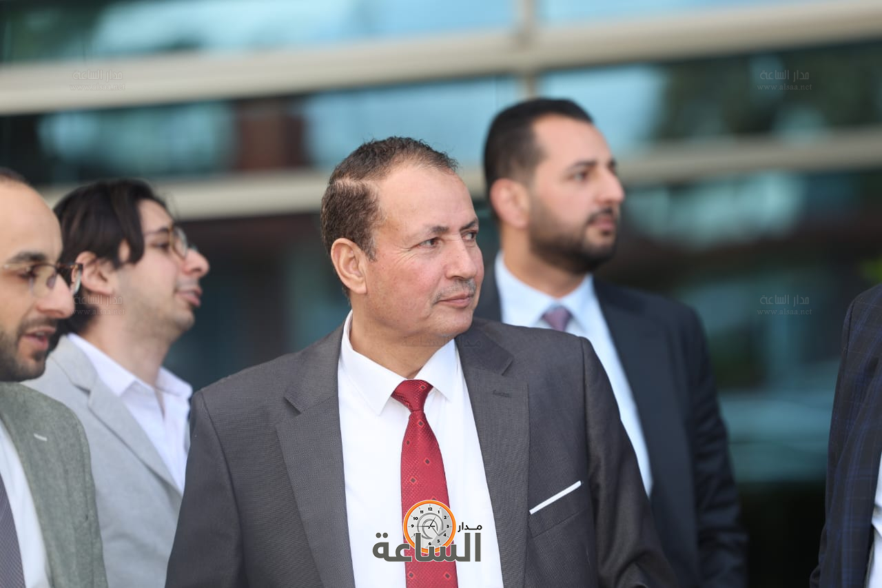 Madar Al-Saa Images 0.3302724535799937