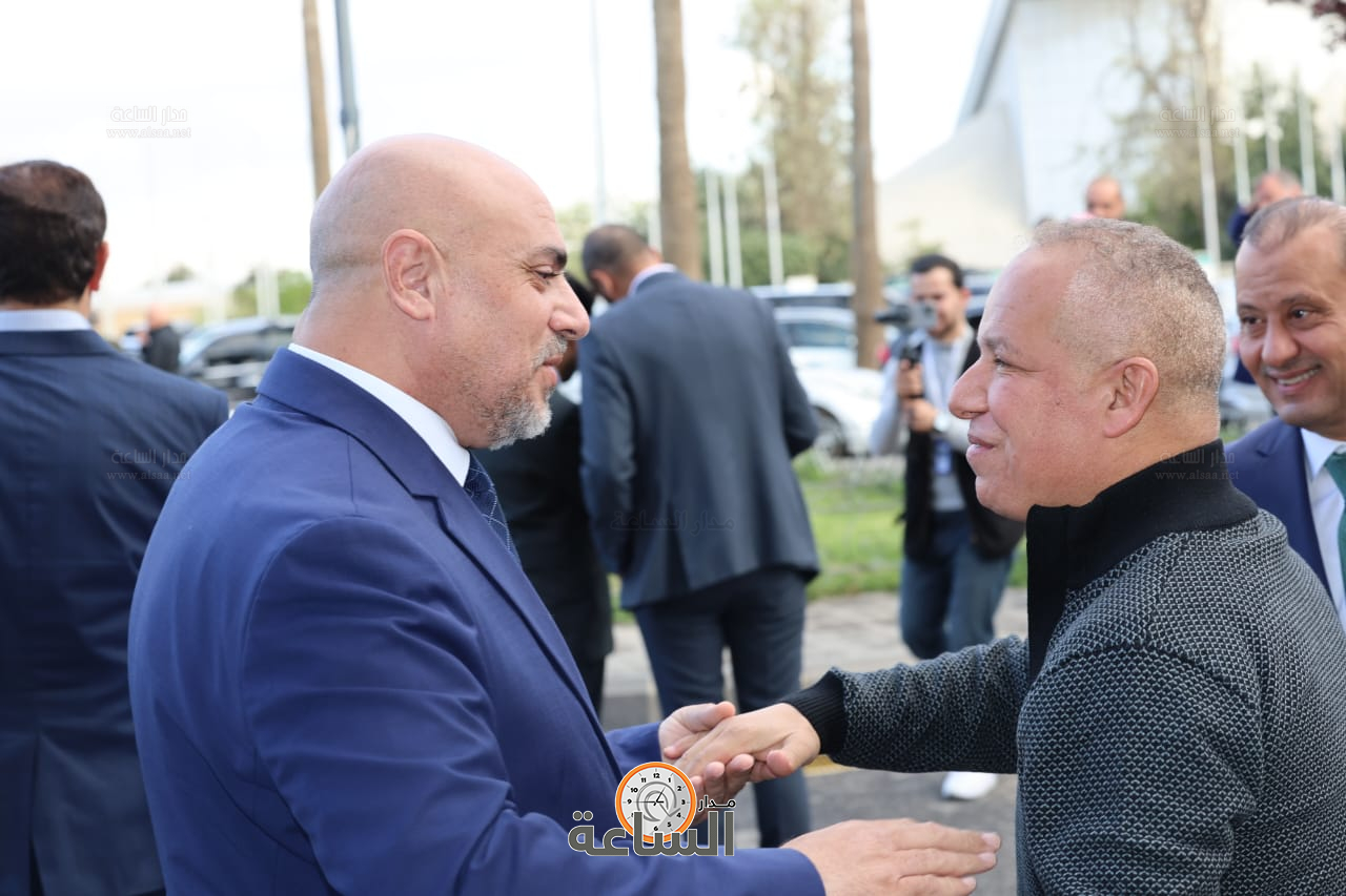 Madar Al-Saa Images 0.805854315996501