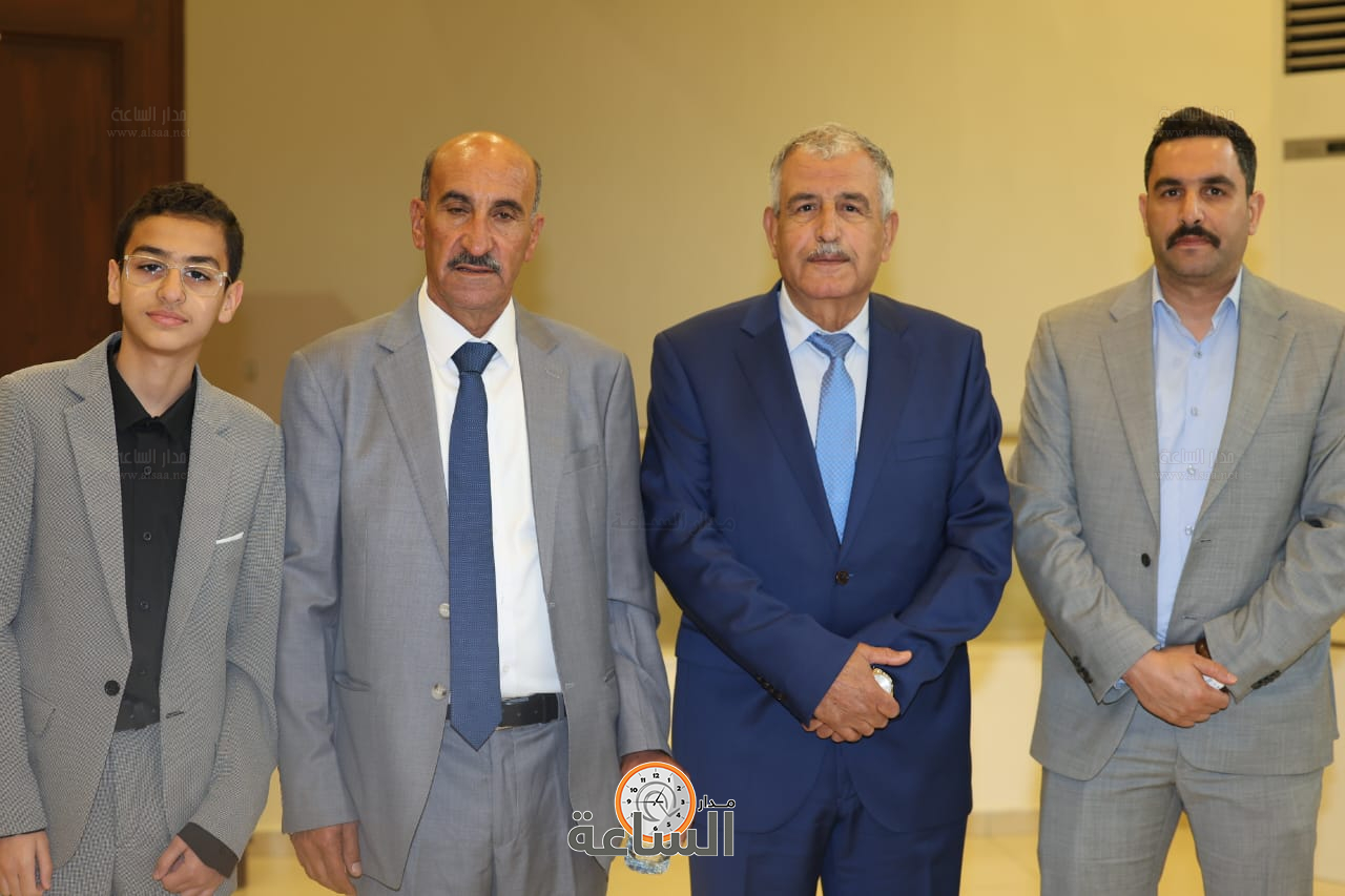 Madar Al-Saa Images 0.4511117159989366