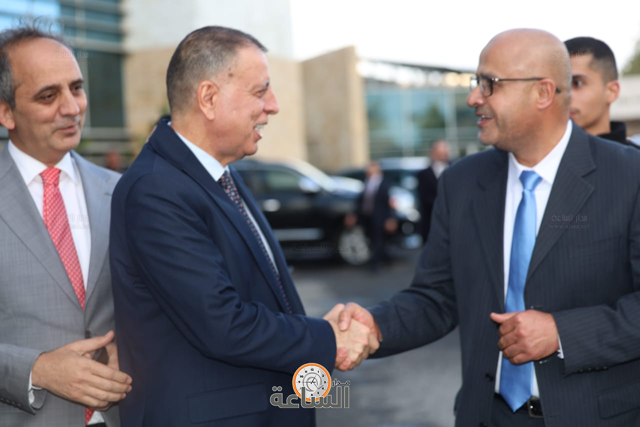 Madar Al-Saa Images 0.7302187091050523