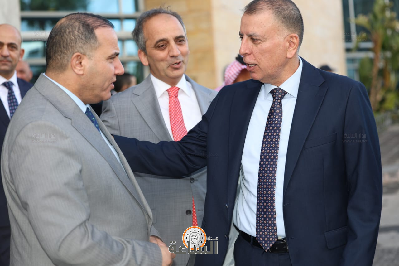 Madar Al-Saa Images 0.9275892537180606