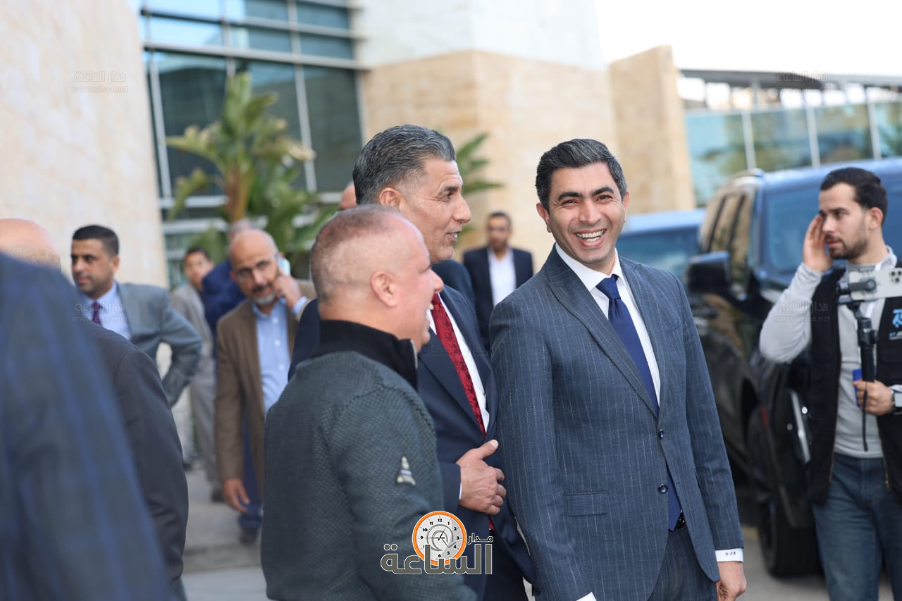 Madar Al-Saa Images 0.27752570699640366