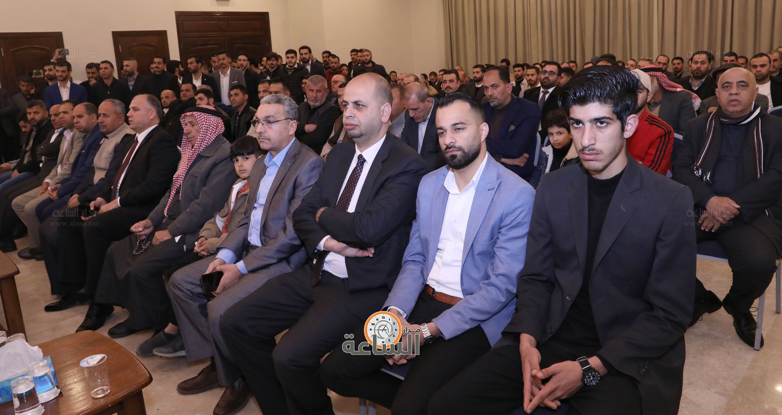 Madar Al-Saa Images 0.5003370375086893