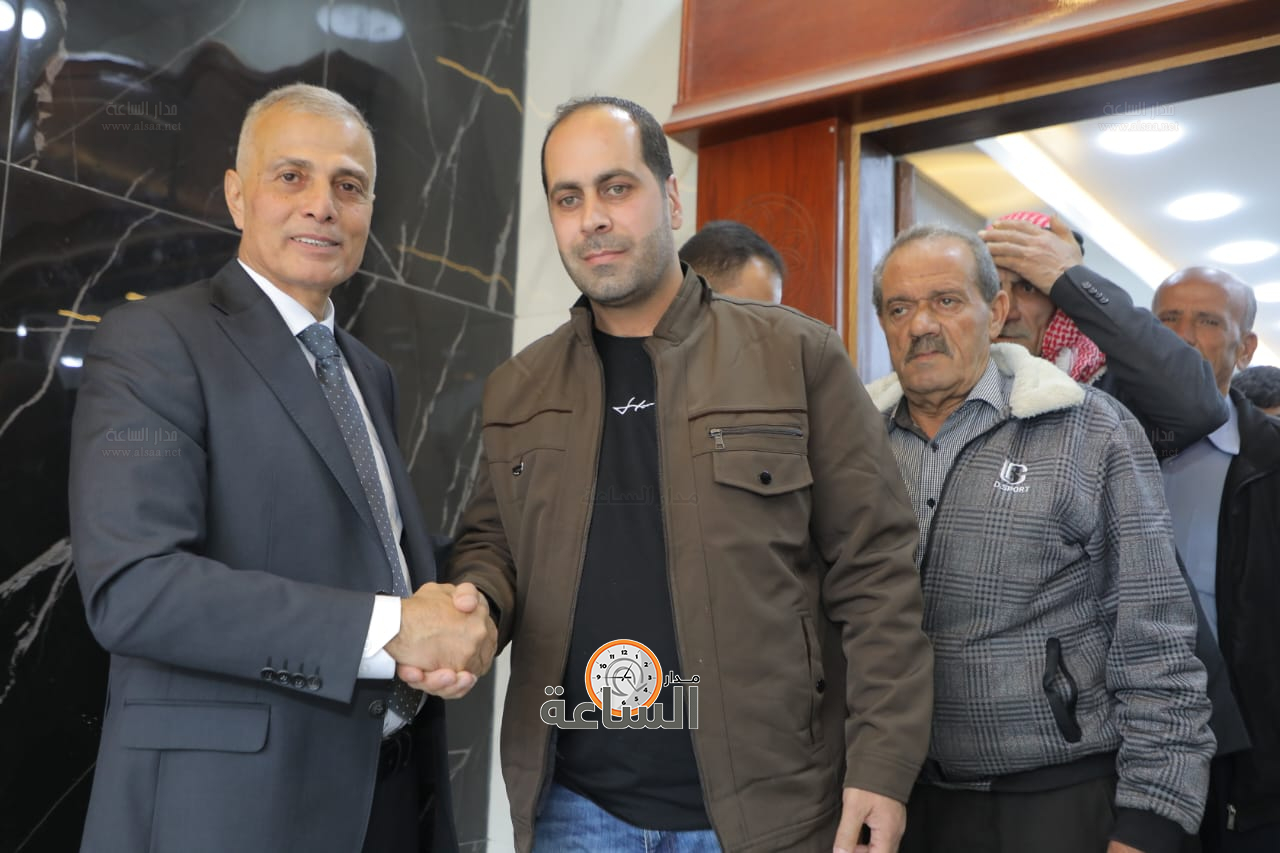 Madar Al-Saa Images 0.45078689662297533