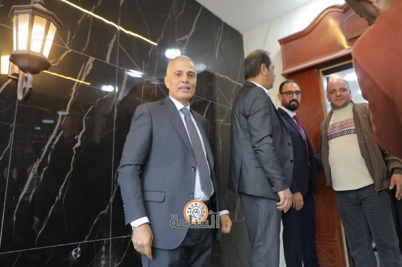 Madar Al-Saa Images 0.44132191439527535