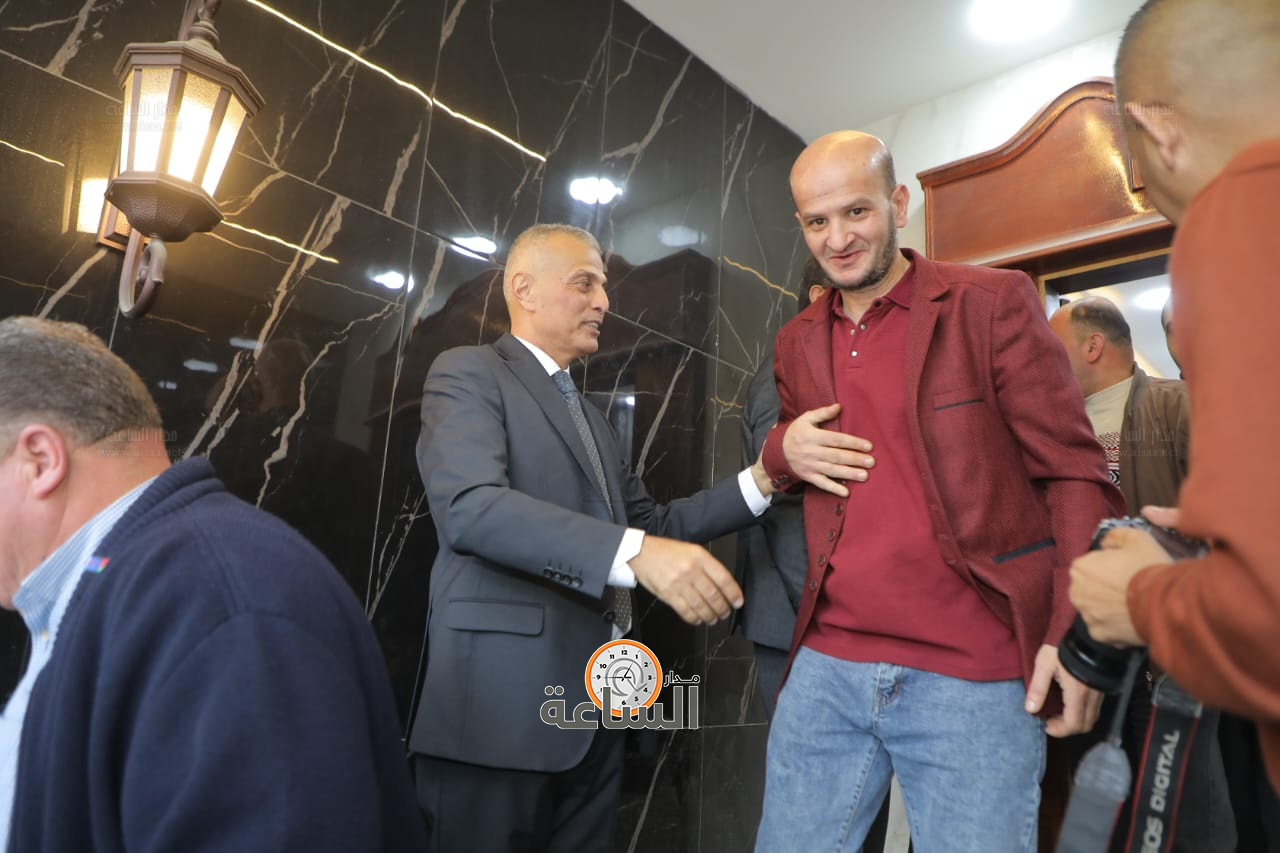 Madar Al-Saa Images 0.5457530559967458