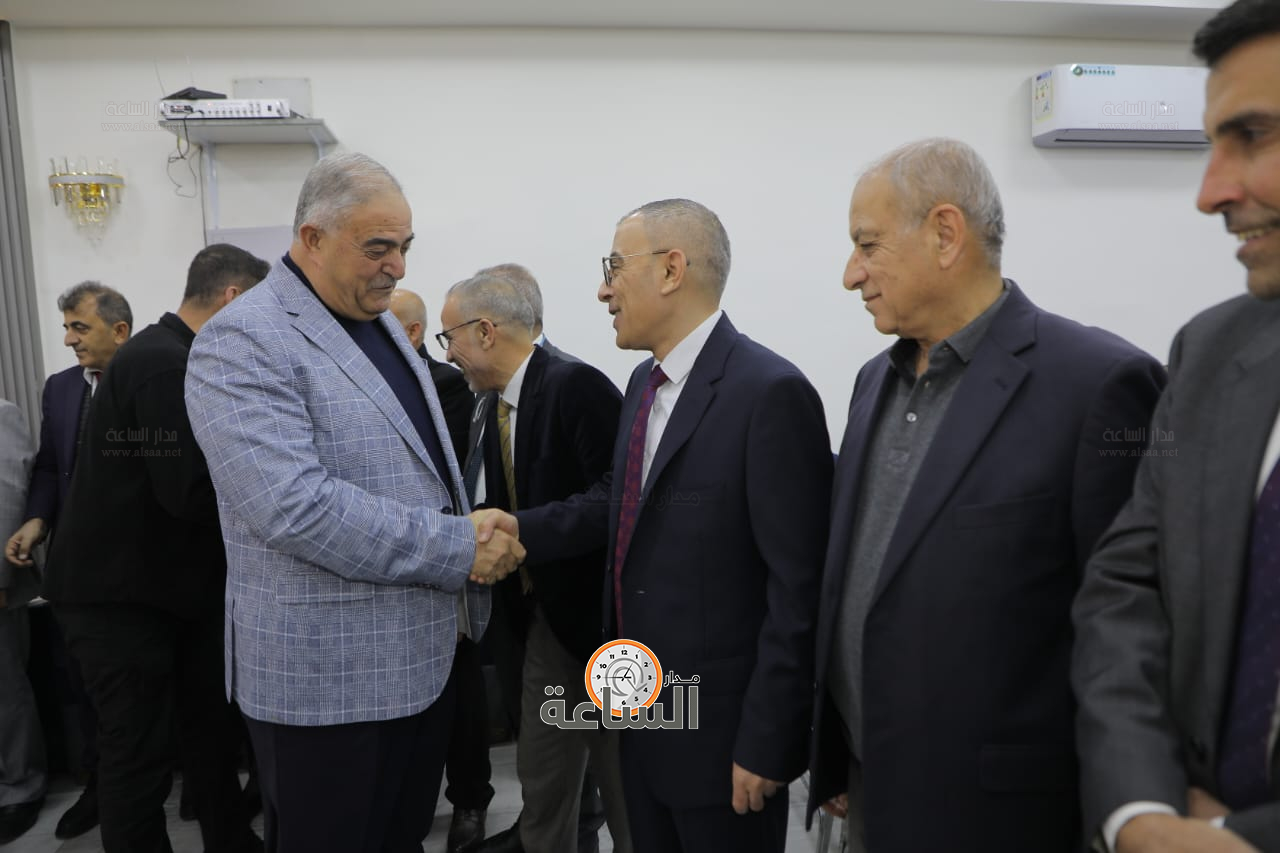 Madar Al-Saa Images 0.02566115185098372