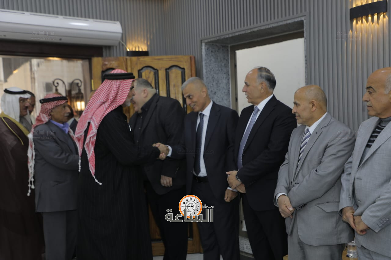 Madar Al-Saa Images 0.023002098573479457