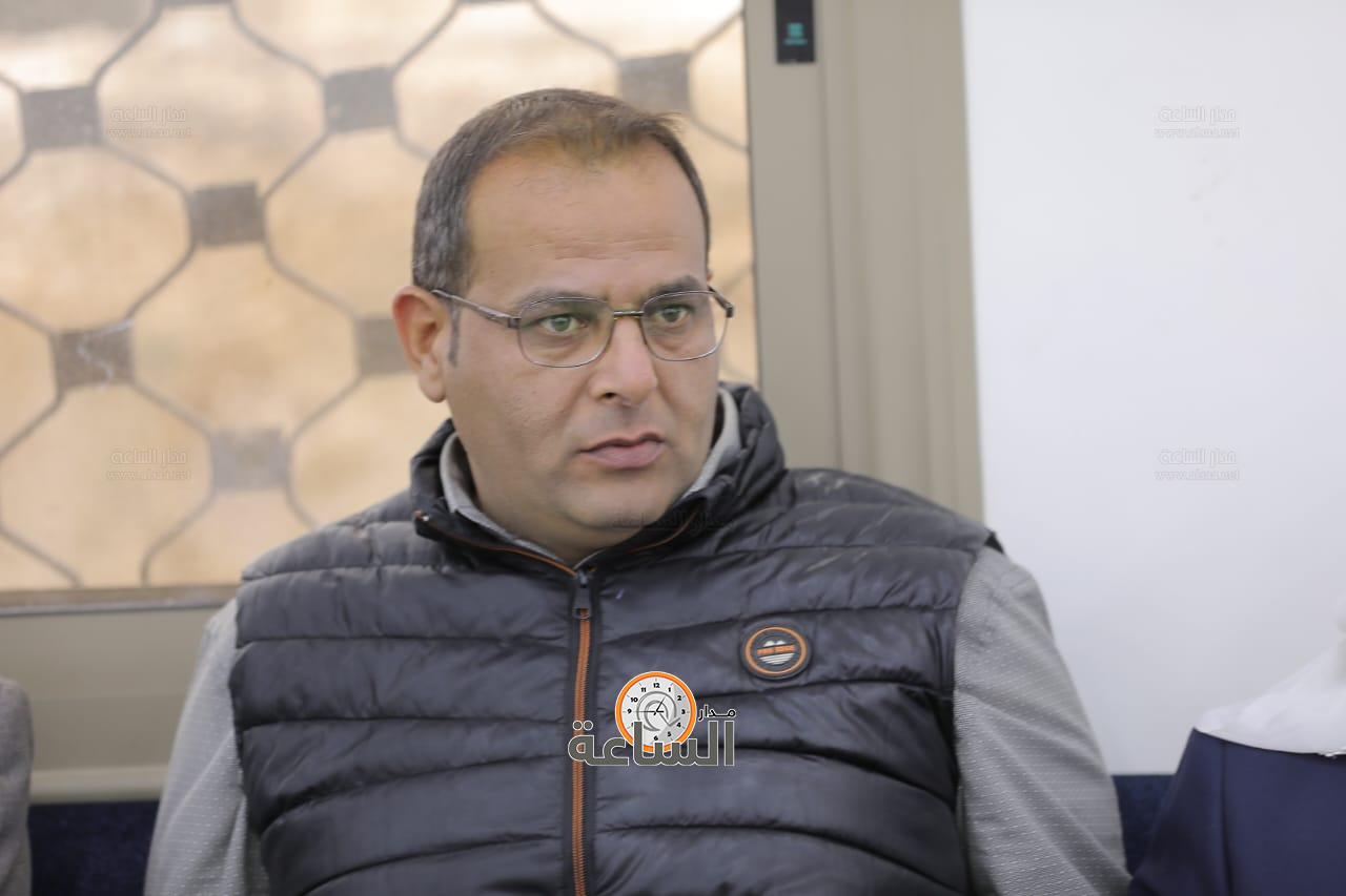 Madar Al-Saa Images 0.5810400728900146