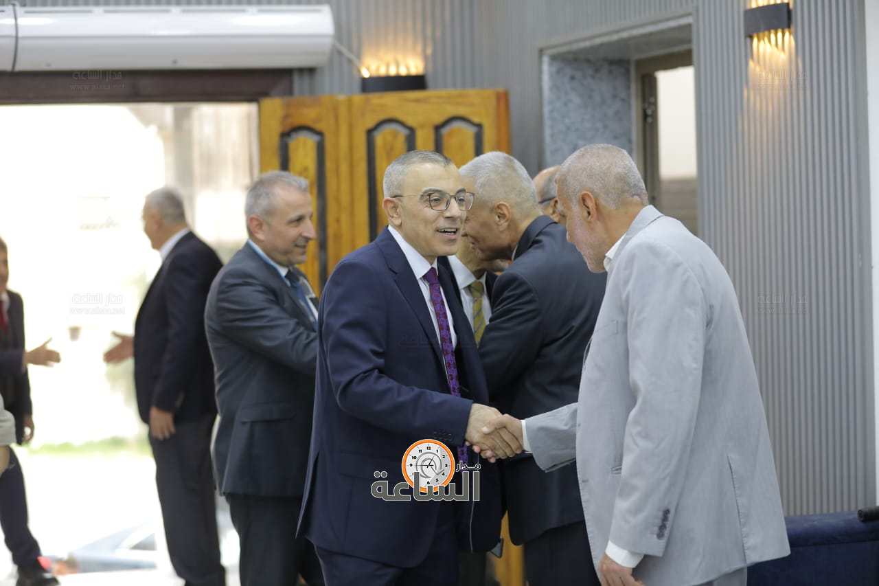 Madar Al-Saa Images 0.16537908995541584