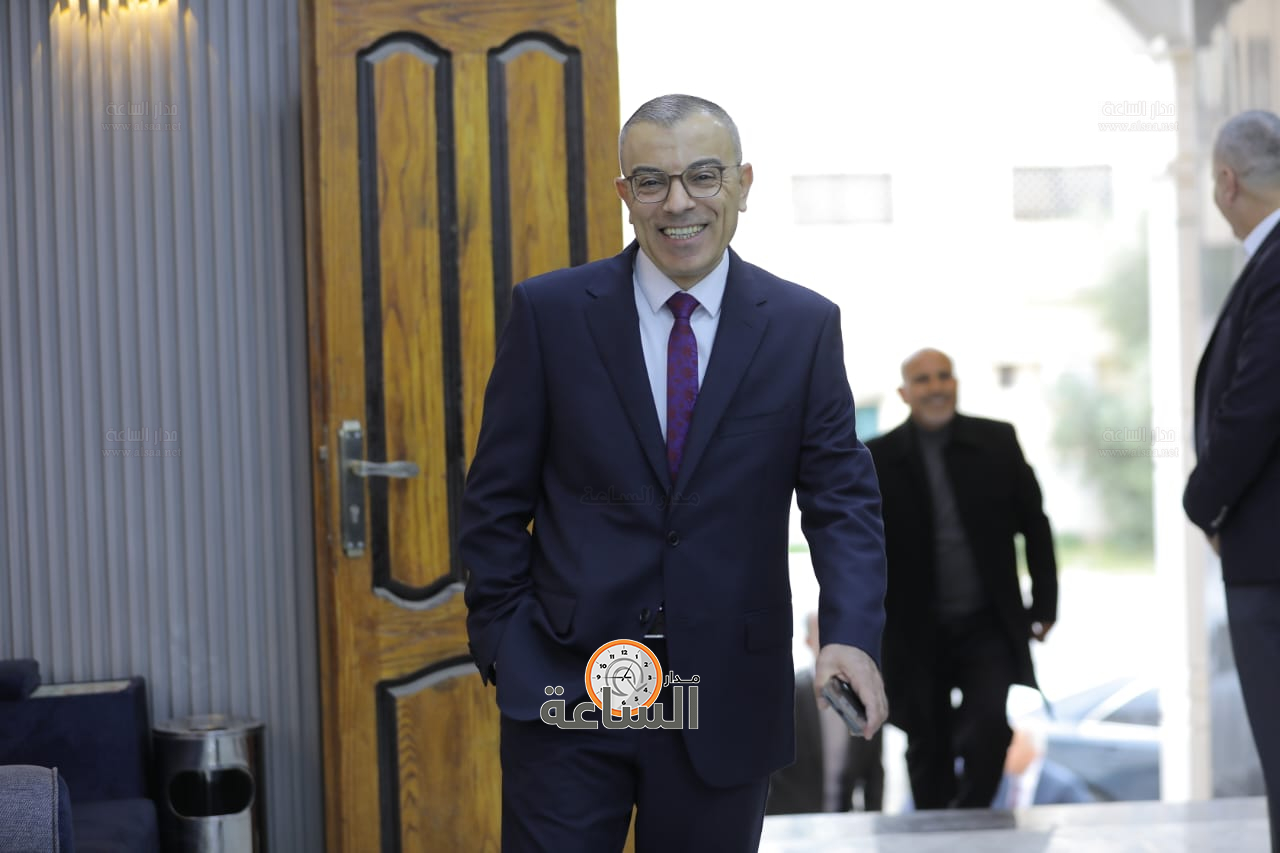 Madar Al-Saa Images 0.33001626811748364