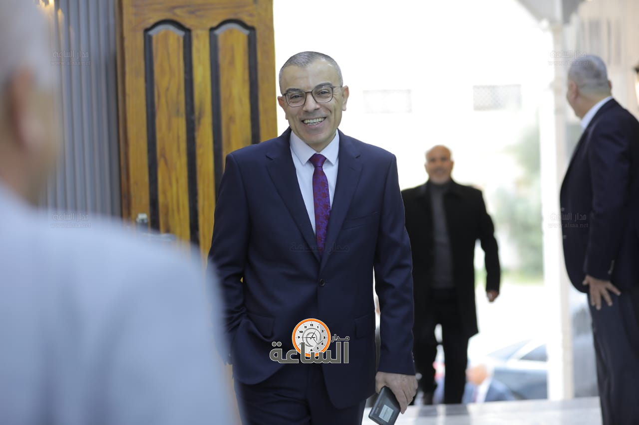 Madar Al-Saa Images 0.32453564051342676