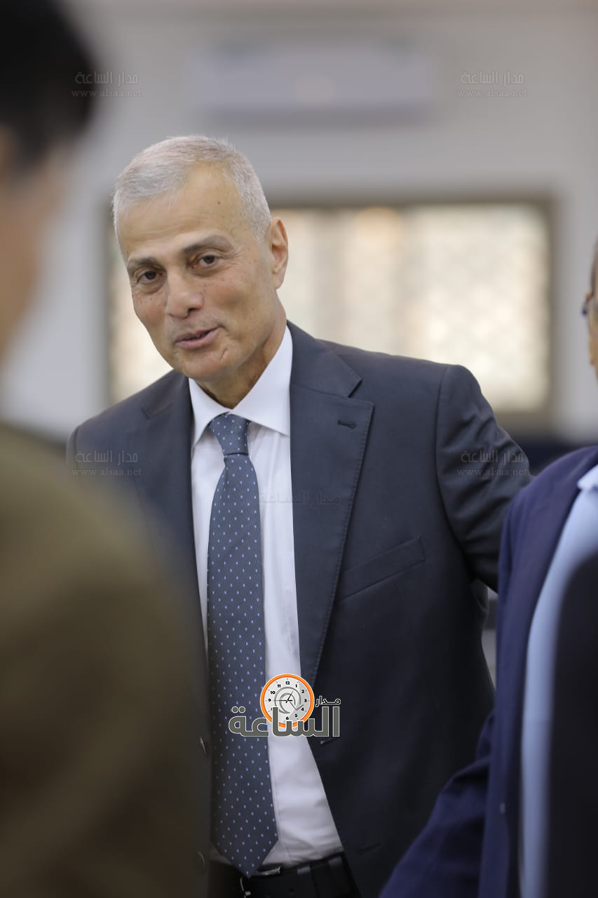 Madar Al-Saa Images 0.9531420951839613