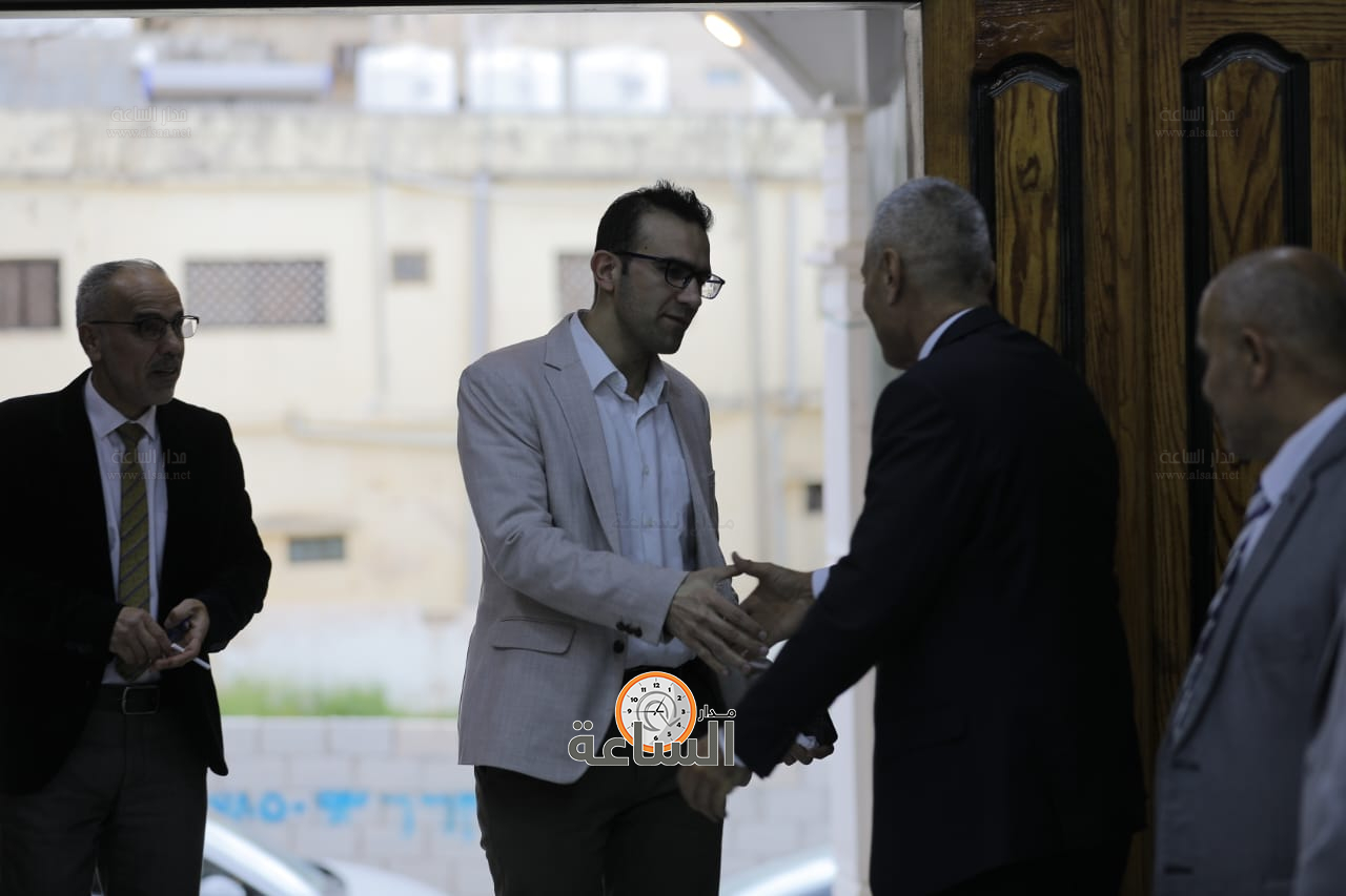 Madar Al-Saa Images 0.9132981733826304