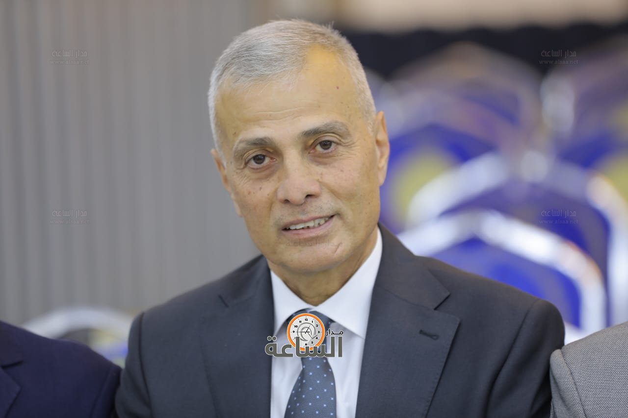 Madar Al-Saa Images 0.23980183220880047