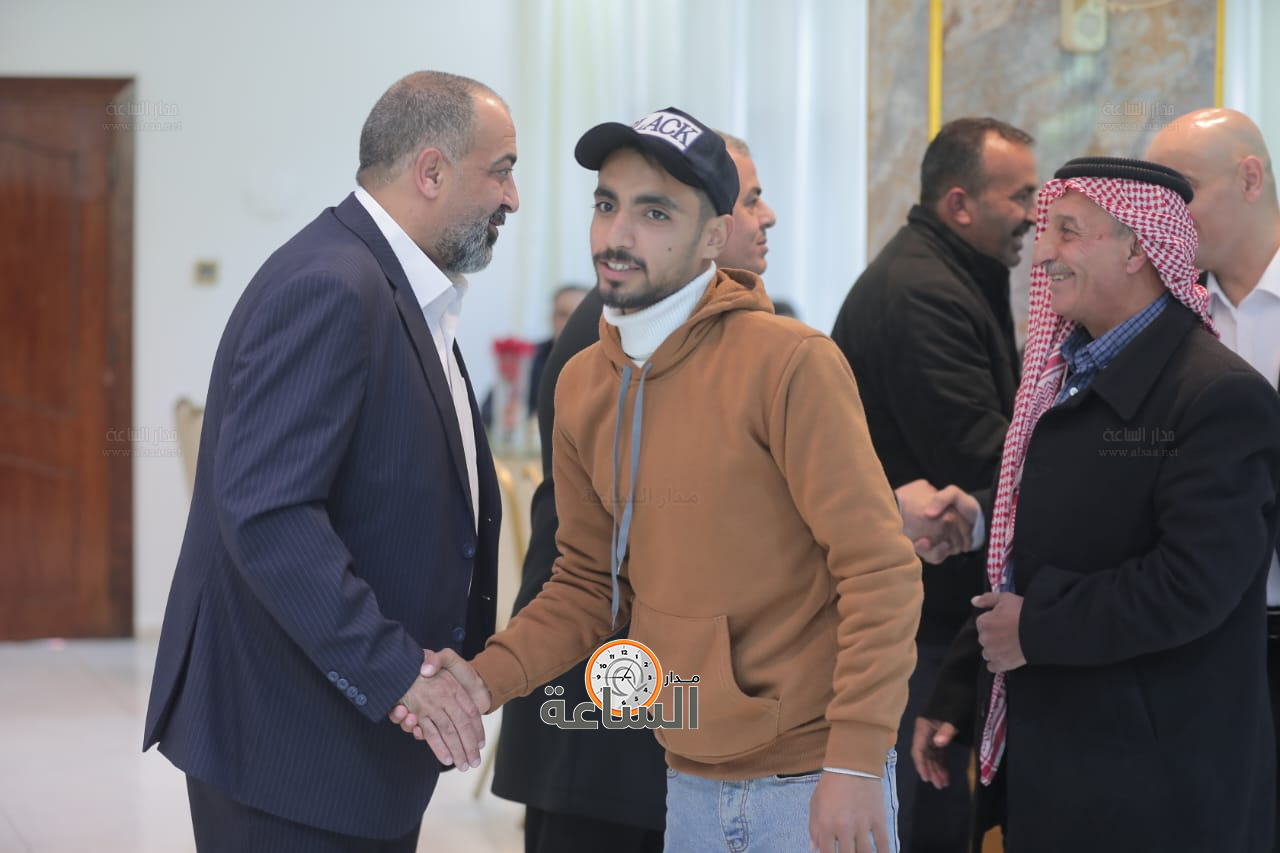 Madar Al-Saa Images 0.9563666190623329