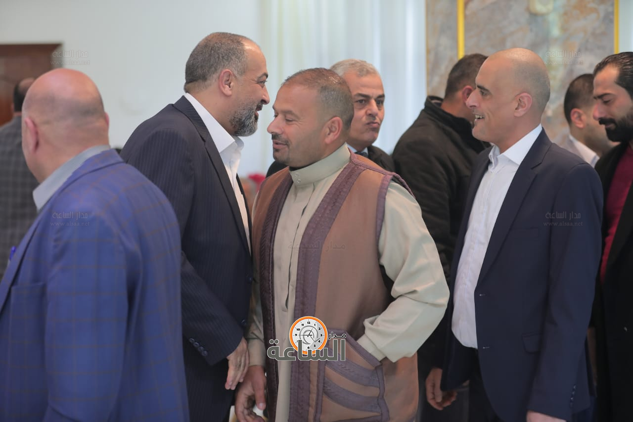 Madar Al-Saa Images 0.18390525928876833