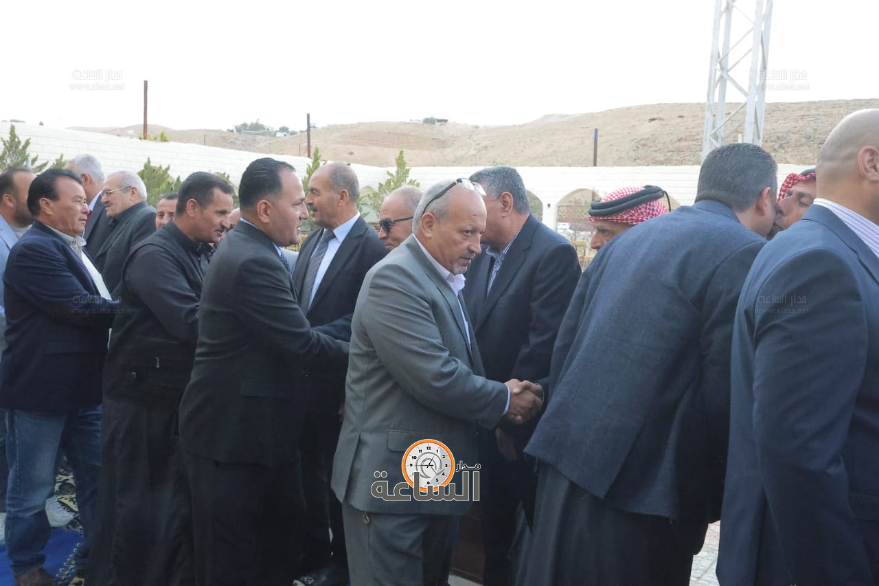 Madar Al-Saa Images 0.17059594334074457