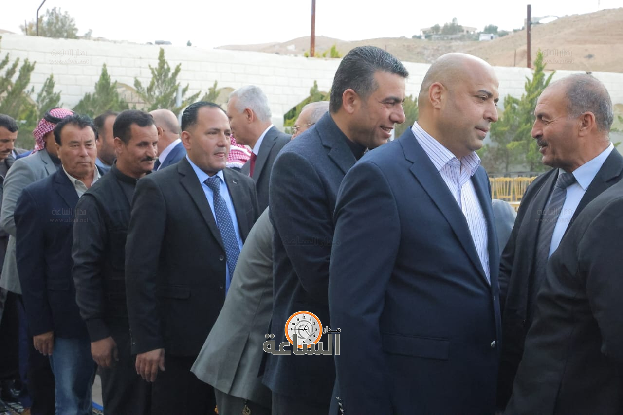 Madar Al-Saa Images 0.564130458874734