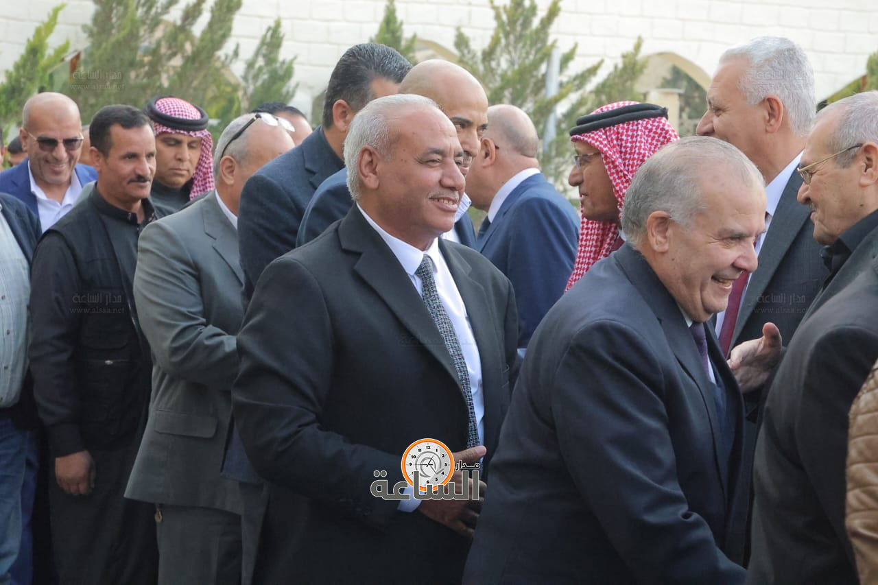 Madar Al-Saa Images 0.09691918033473645