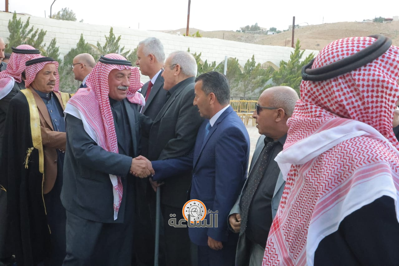 Madar Al-Saa Images 0.5462613560007795