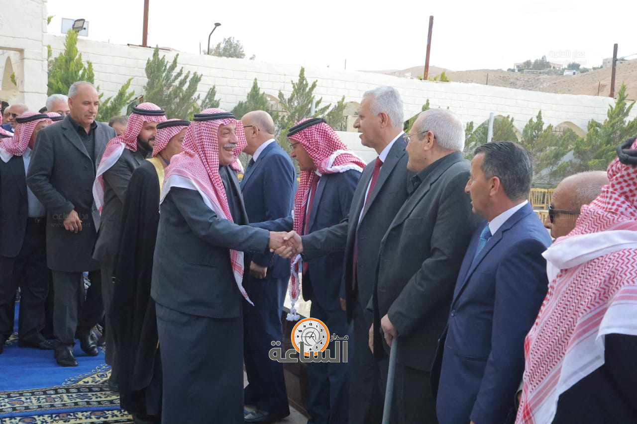 Madar Al-Saa Images 0.9557744097719012