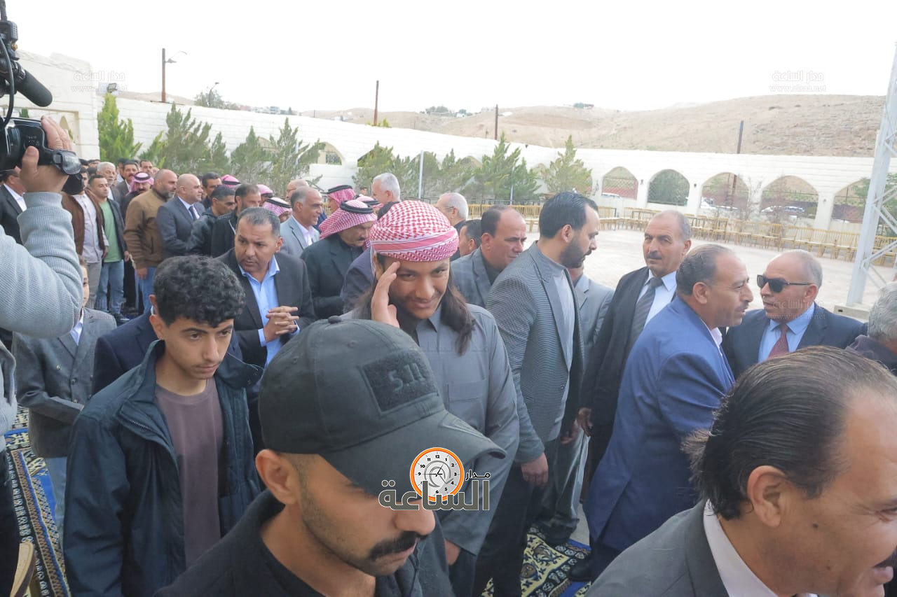 Madar Al-Saa Images 0.6121740891718093