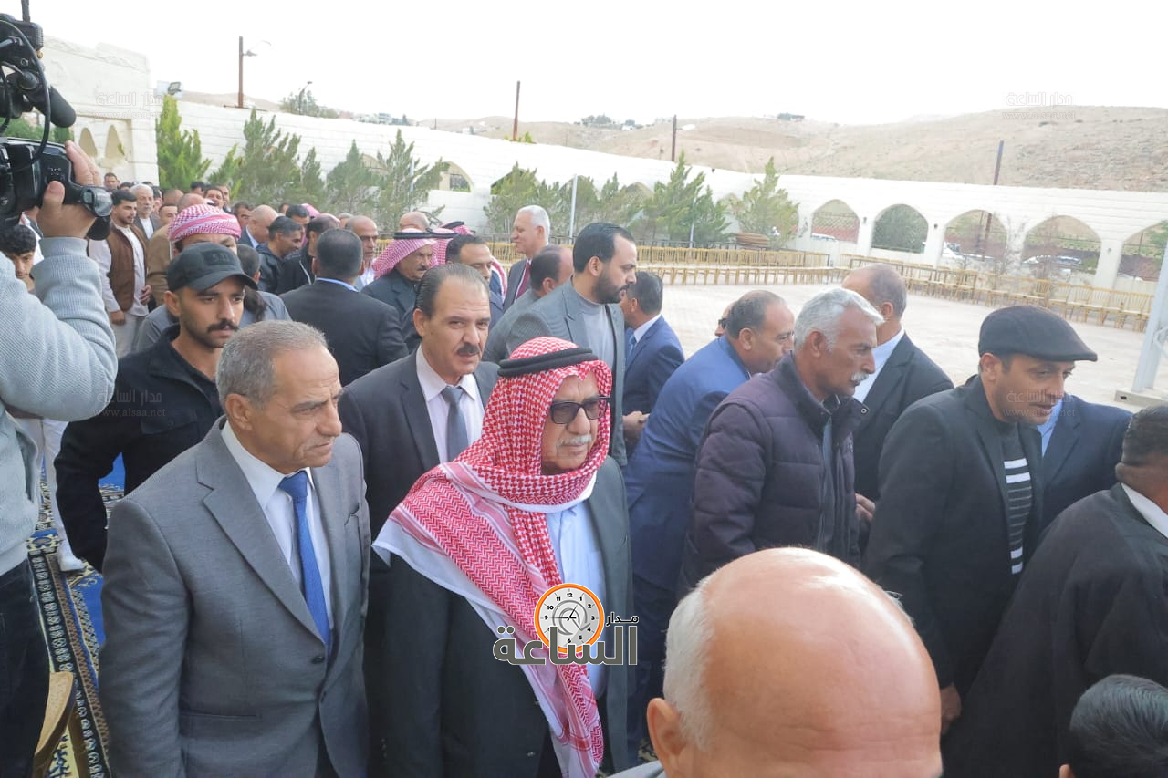 Madar Al-Saa Images 0.1073556160454906