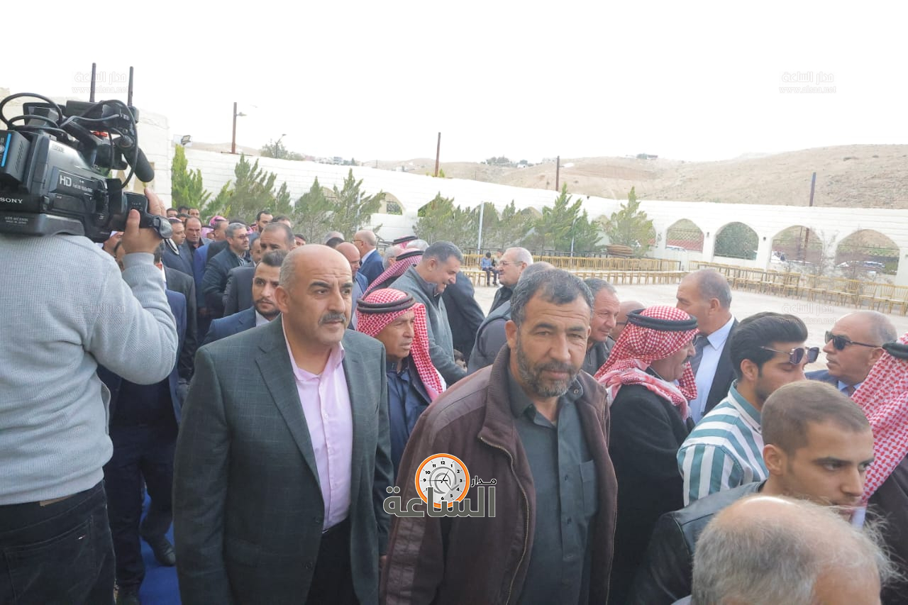 Madar Al-Saa Images 0.7532647775237714