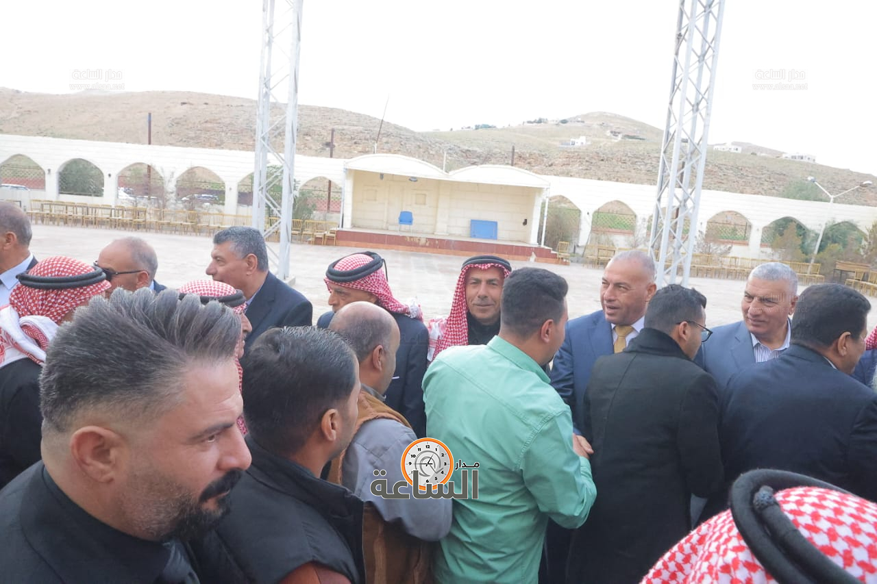 Madar Al-Saa Images 0.3003847968510145