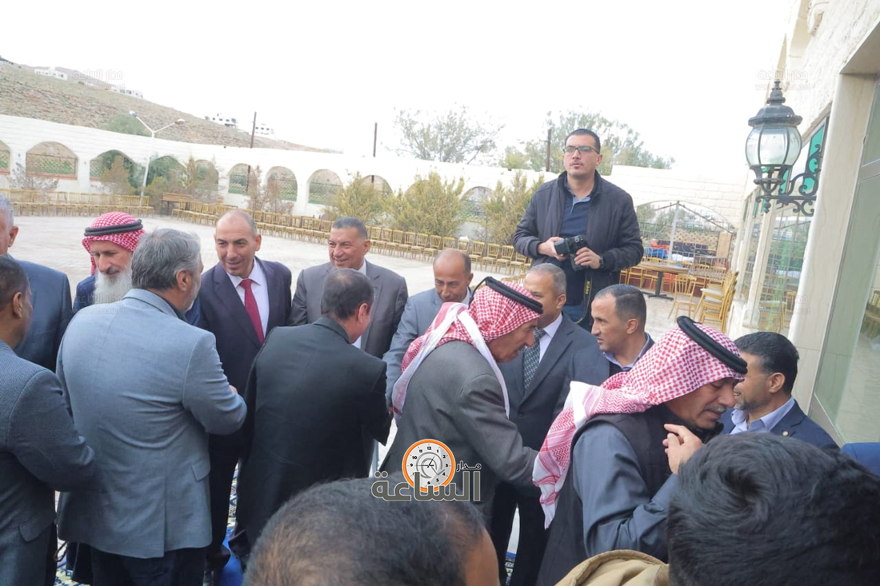 Madar Al-Saa Images 0.3738929003487521