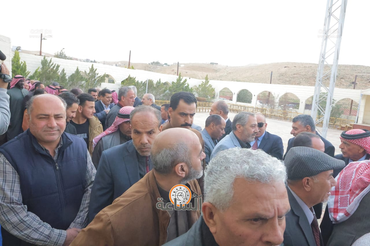 Madar Al-Saa Images 0.9995741795875599