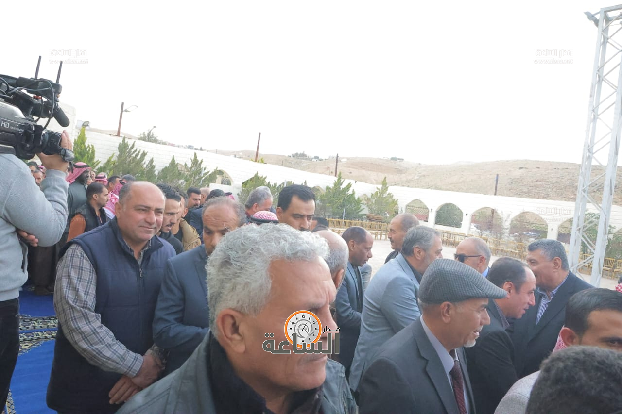 Madar Al-Saa Images 0.18898836497657878