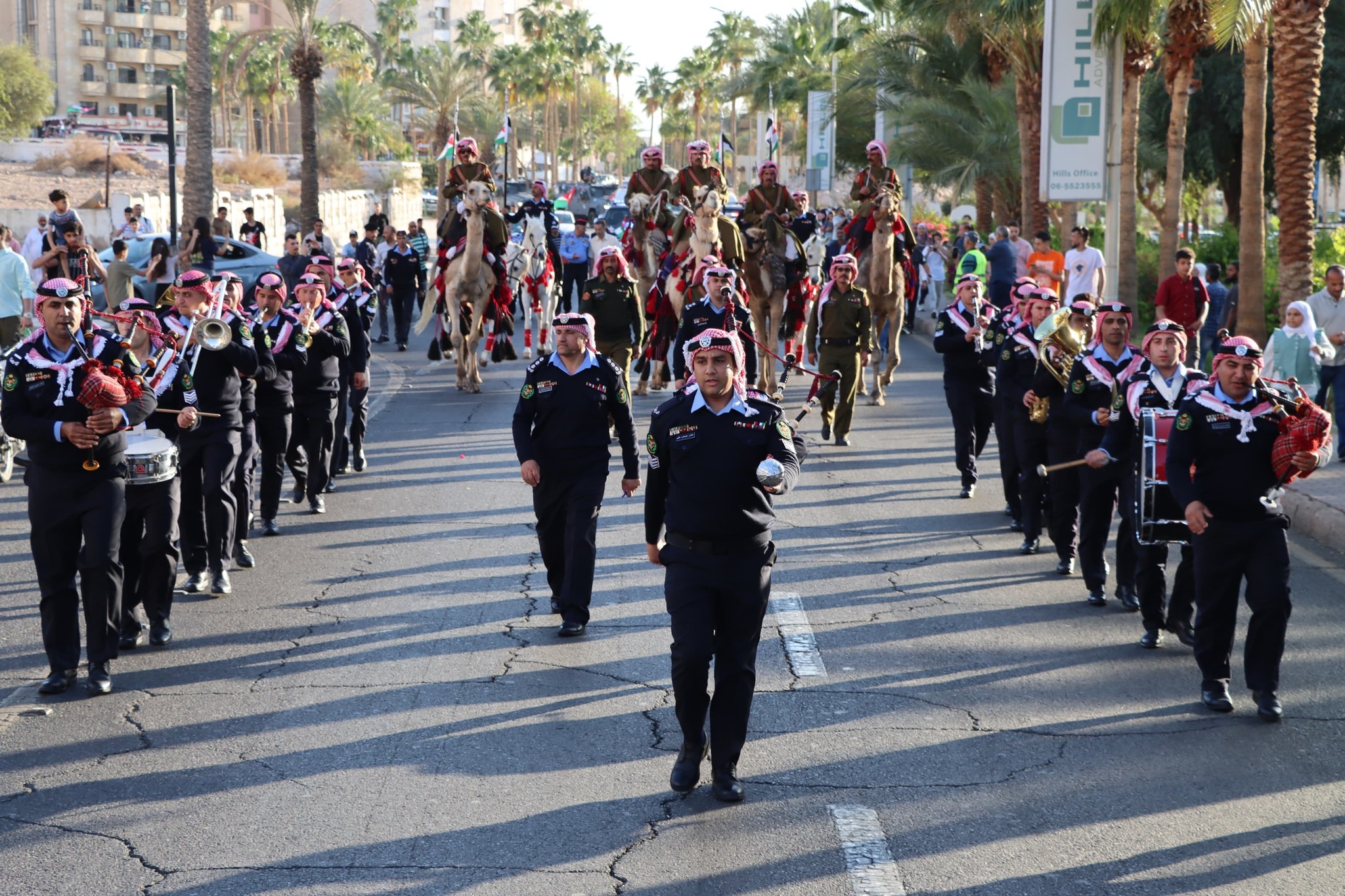 Madar Al-Saa Images 0.9941653467577258