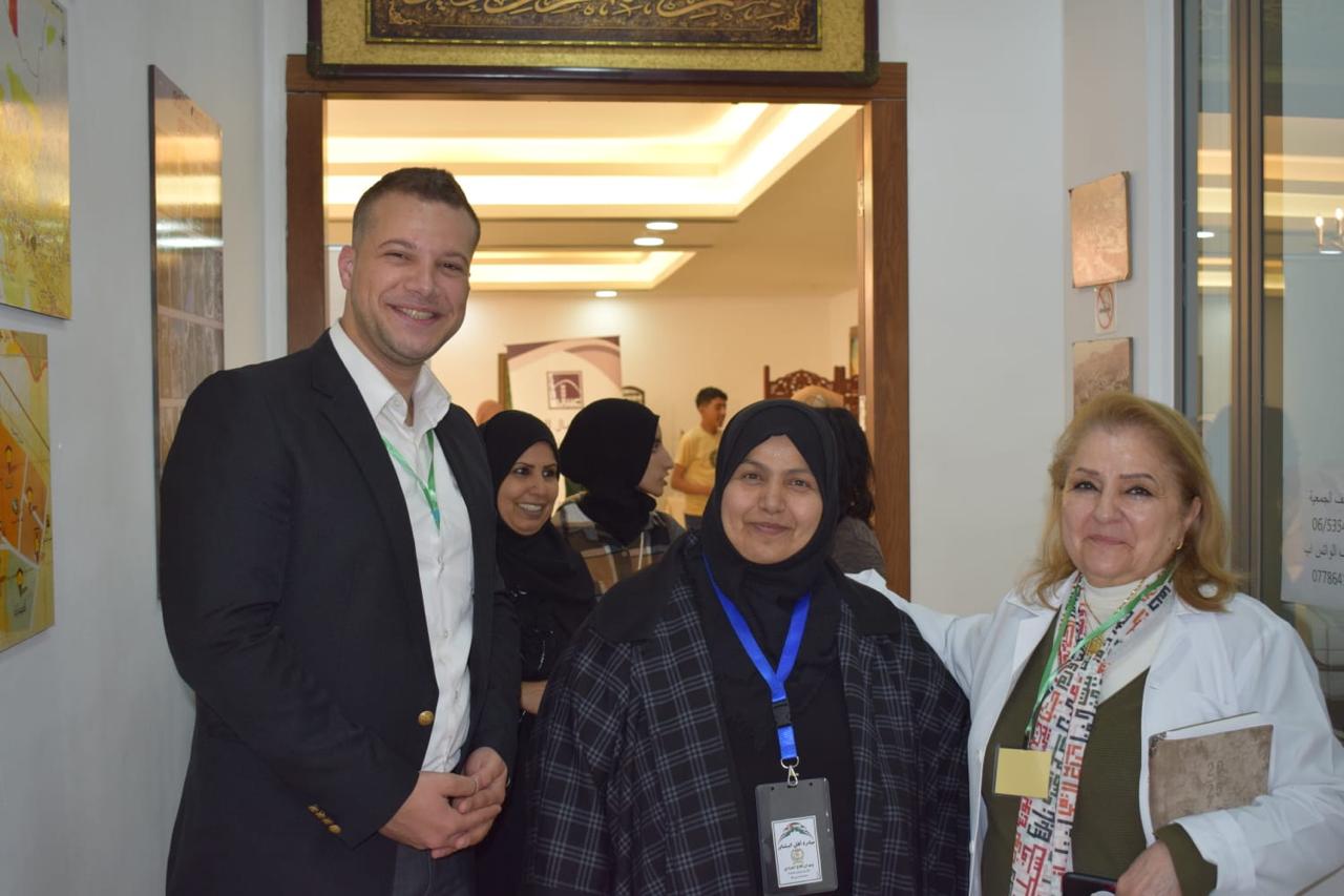 Madar Al-Saa Images 0.016356437739298513