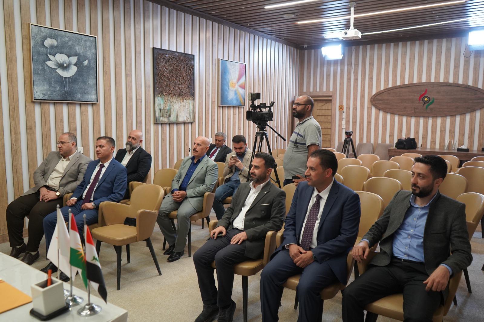 Madar Al-Saa Images 0.044311296547484336