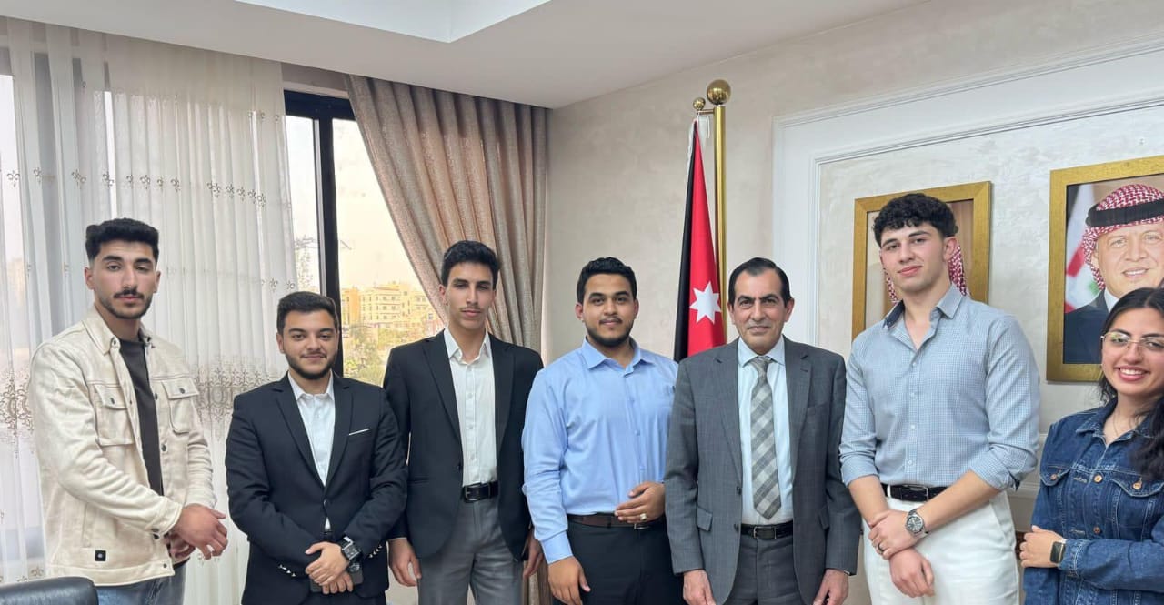 Madar Al-Saa Images 0.013760576122312518