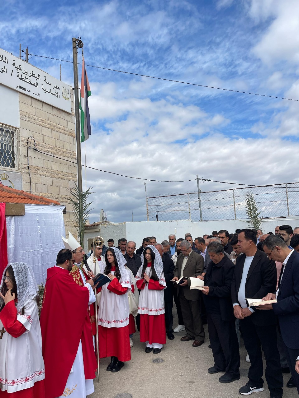 Madar Al-Saa Images 0.797347462347074