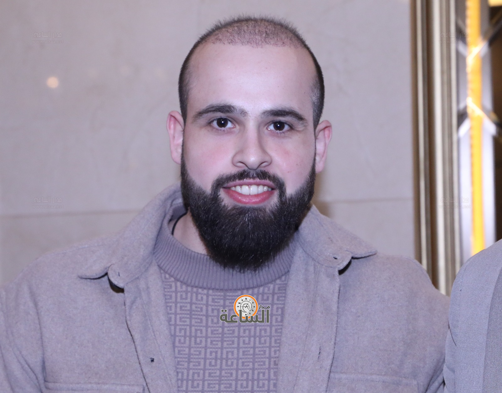 Madar Al-Saa Images 0.6040136159495366