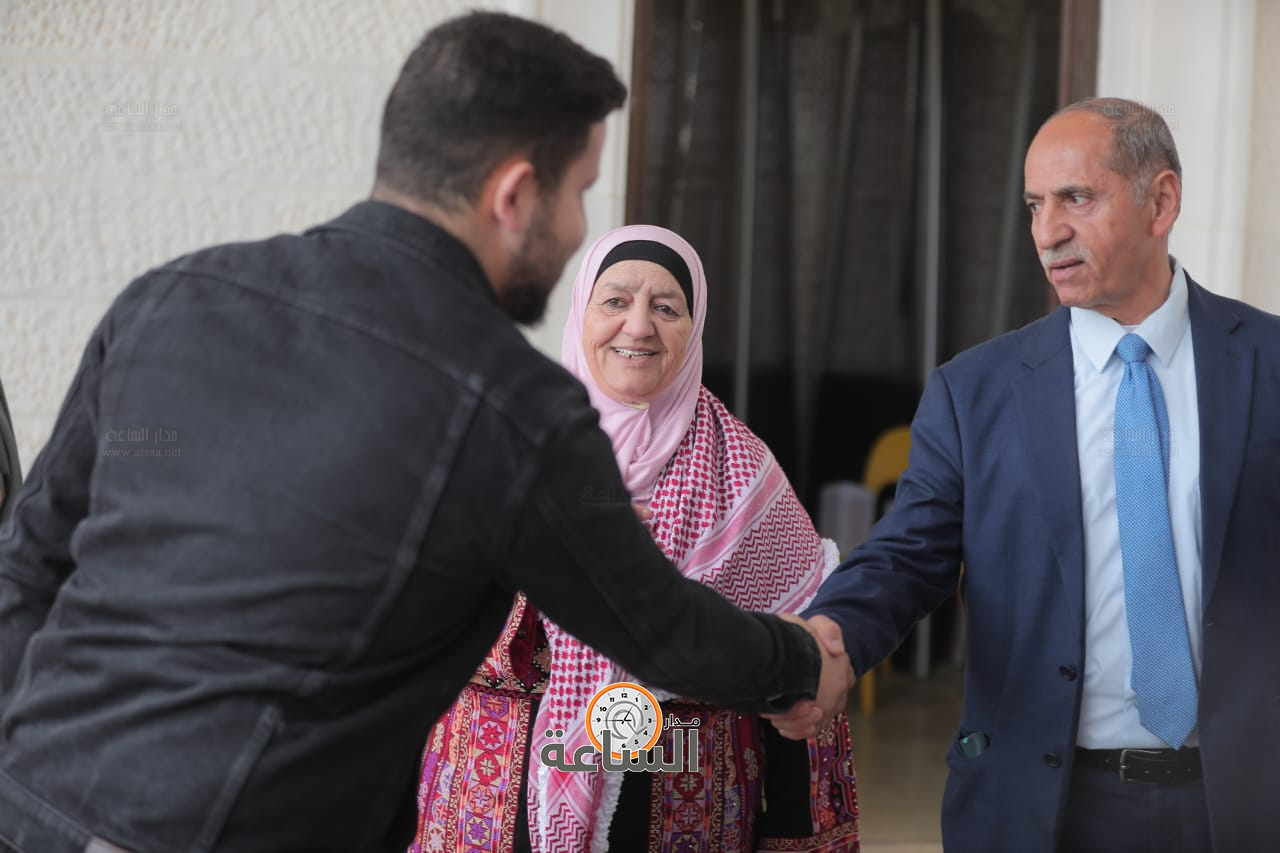 Madar Al-Saa Images 0.4987641700729877