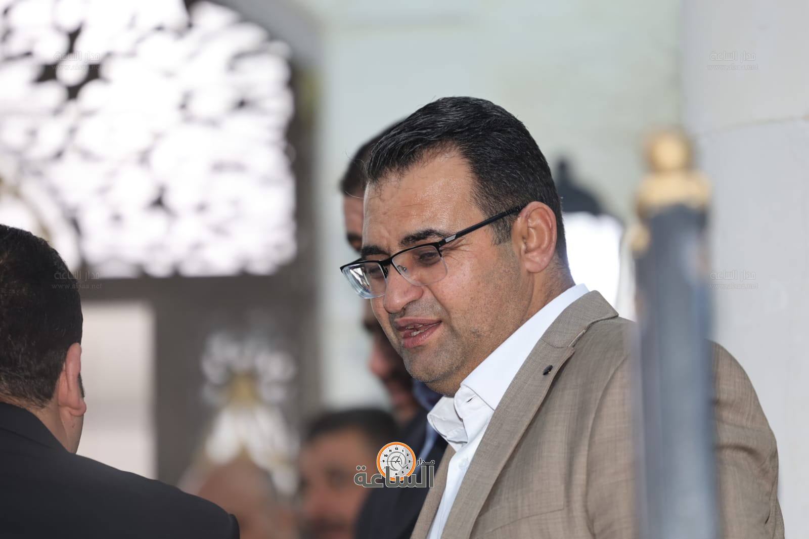 Madar Al-Saa Images 0.16237452048981948