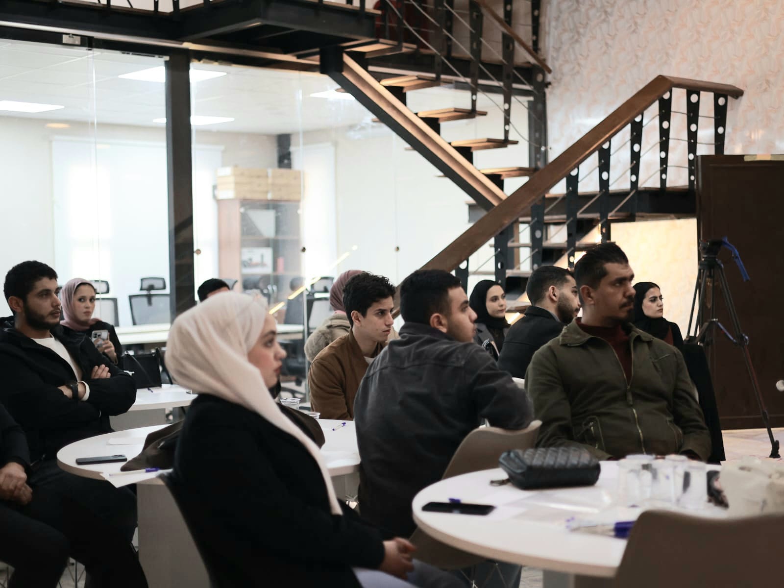 Madar Al-Saa Images 0.6646198376140878