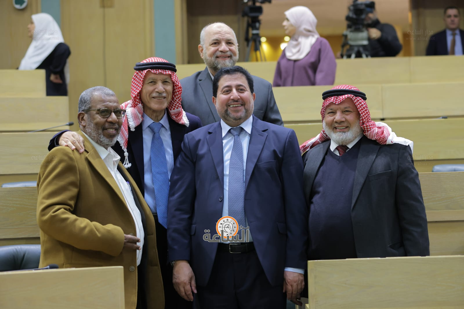 Madar Al-Saa Images 0.5809347530056577