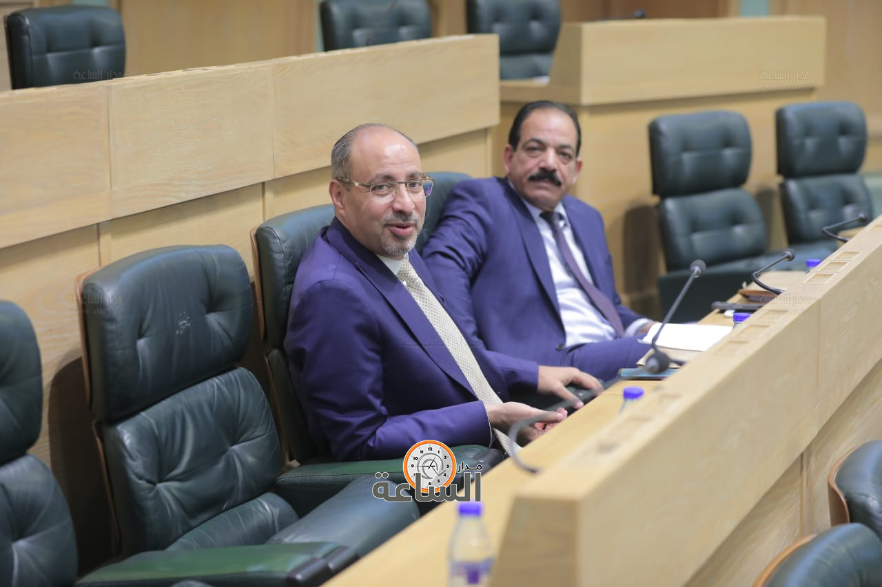 Madar Al-Saa Images 0.1489765575856009